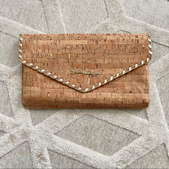 Lilly Pulitzer Handbags - Lilly Pulitzer clutch